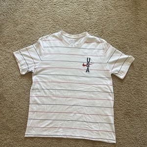 The Nike Tee USA Soccer Men’s Large Dri Fit